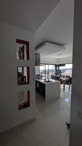 Maisons de vacances Villa with sea and mountain views : photos des chambres