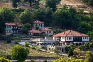 Κτήμα Μπέλλου (Ktima Bellou)