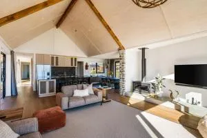 Riverslea Gold by Sotheby's Luxury Rental Homes - Hawea Flat