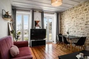 Laval apartment - Mantoúkion