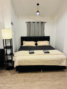 Beachfront Villa with Sunset