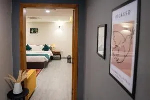 Fully Private 1-Bedroom Apartment F-8 - Self Check-in - Giddar Kotha