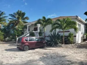 RED CLOVER with a CAR - Bambarra