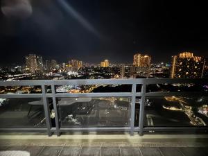 FLAIR Condotel 1 BR Near MRT EDSA Shangrila Megamall Lightmall