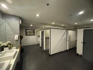 FLAIR Condotel 1 BR Near MRT EDSA Shangrila Megamall Lightmall