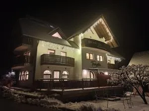 T E M P F E R 2 Apartments & Rooms with new WELLNESS - 阿诺尔德施泰因