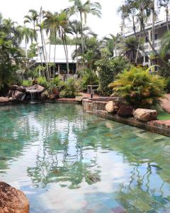 Colonial Palms Motor Inn