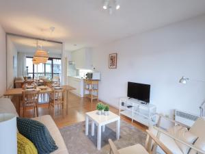 Studio by the Beach with Sea View