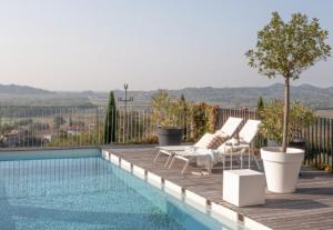 Peaceful Stay Among the Vines 