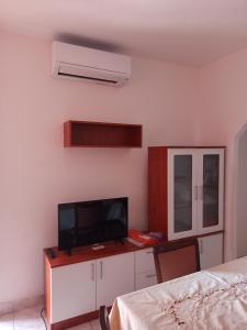 Apartments by the sea Podgora, Makarska - 2593