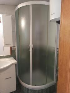 Apartments by the sea Podgora, Makarska - 2593