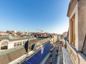 Charming Apartment in Portos Heart