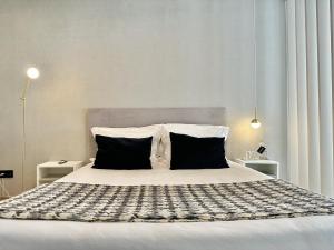 Compact & Cozy Retreat in Porto s Heart