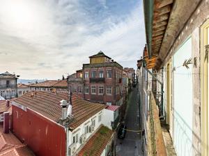 Charming 1-Bedroom Apartment in Oporto