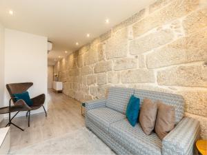 River-View Retreat in Porto