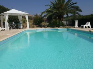 Maisons de vacances Holiday home in Lorgues with swimming pool : photos des chambres