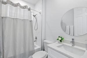 Beautiful Home with Canal Views