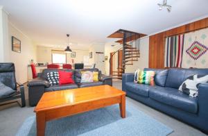 Cedar Holiday Units - Apartment 1