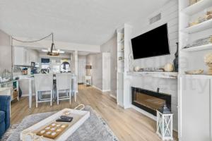 Coral Sands Beautiful Condominium