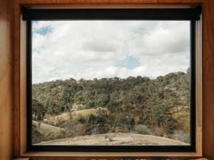 Hike to your Off-Grid Cabin Deep in Nature - Jasper