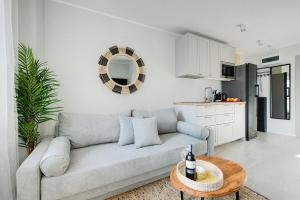 Emilii Plater 55 Center 3 bedrooms Living room balcony