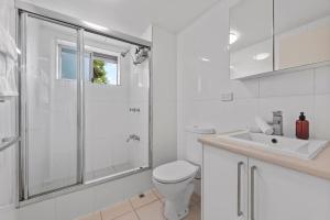 Spacious 3BRM Apt Near Gabba w Free Parking & WiFi