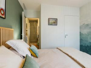 Bel appartement en bord de mer avec terrasse et parking - FR-1-306-1298