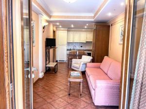 Modern apartment in Guidonia with garden