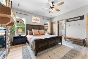 Lakefront Haven with Hot Tub and Gym