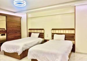 Modern 3BR Apartment, Prime Dokki Location