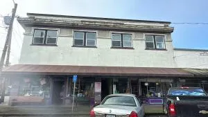 first Street hotel - North Bend