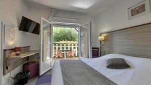Hotels Contact Hotel O'Nice Saintes : photos des chambres