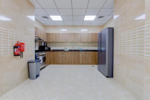 Sea-Facing 4BR Villa with Two Assistant Room, Heated Pool and Barbecue Space, Al Dana Island, Fujairah by Deluxe Holiday Homes