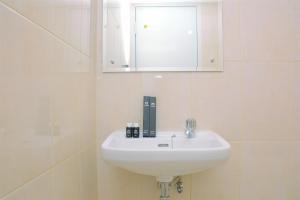 Studio Apartment with Garden View at The Springlake View Summarecon By Travelio