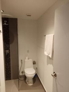 Modern Condo - 1BR T1-401