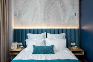 Heaven Calea Victoriei