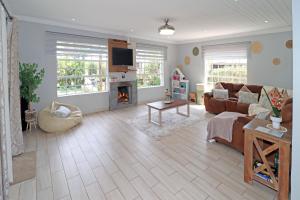 Daily Fresh Farmhouse