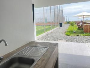 Chincha Casa Led y jacuzzis Sol todo el año