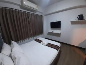 Home Place Hotel