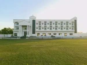 Sanskar Palace - Shāmgarh