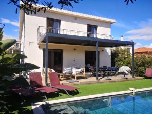 Villa Mona "officially classified 4-star furnished accommodation"
