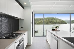 Berowra Waters Glass House