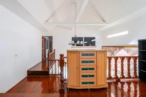 long warmth Pool Villa