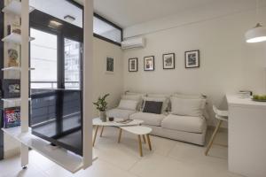 Sci-Fi Themed Studio in Koukaki