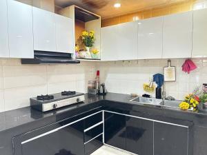 Bear Hotel & Homestay