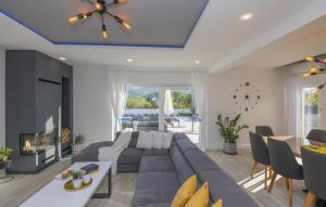 Beautiful Villa Danica with pool in Makarska