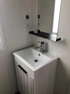 Campings Camping 3 etoiles - Piscine - ccaihff : Mobile Home - 9