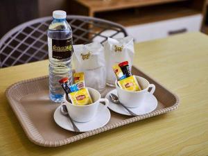 Bansuay Phra Nang Klao Near MRT Phra Nang Klao Bridge