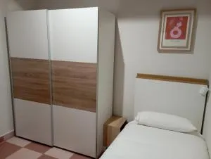 Habitaciones con baño propio y zonas compartidas - Abarca