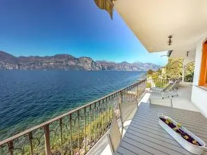 Villa Esmeralda Beths House - Assenza di Brenzone